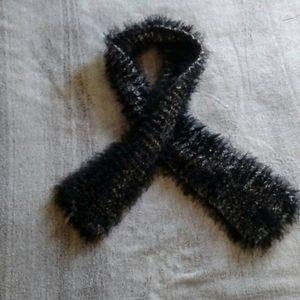 Fuzzy scarf
